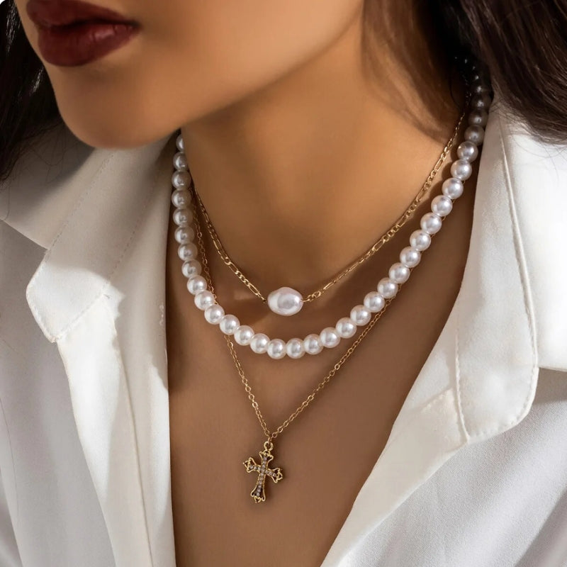 Perlen Halsketten Set aus 3 diversen Ketten - Modeschmuck Ketten Damen mit Kreuzanhänger 