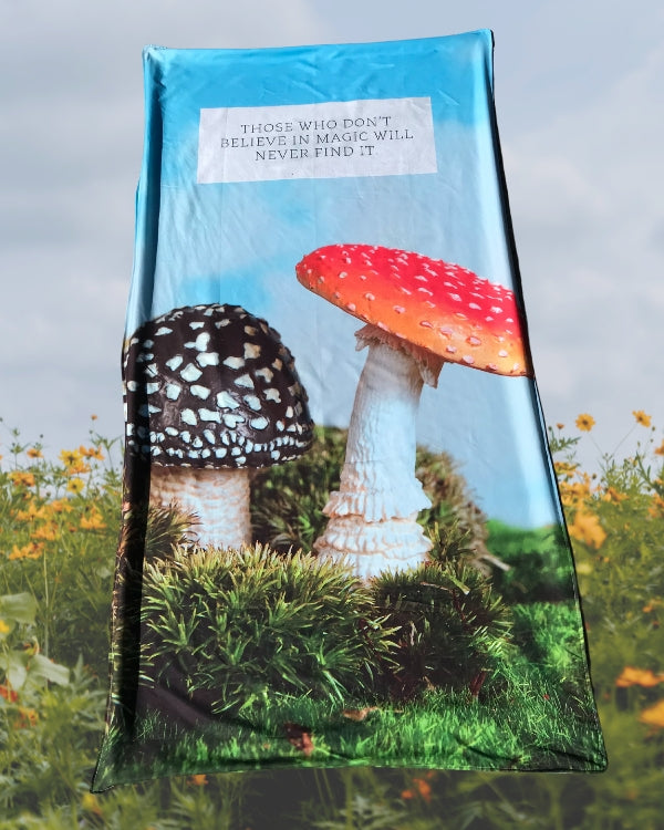 Magic Mushroom Badetuch Strandtuch - Mikrofaser Badetuch mit Pilzen und Spruch 