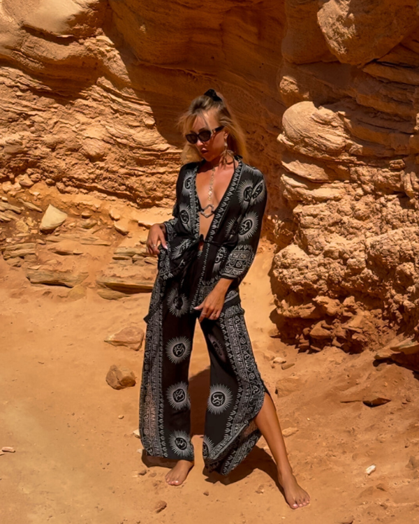 Schwarzes Om Set Hose & Kimono Noor