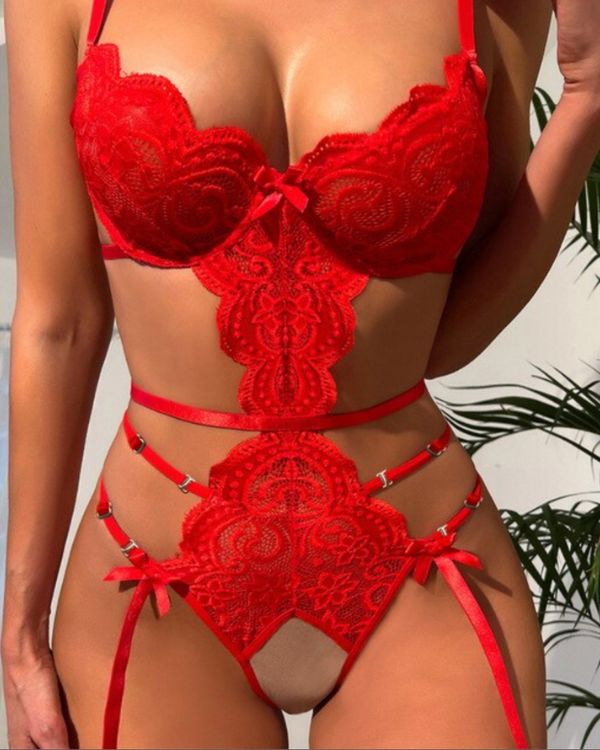 Roter erotischer Damen Dessous Bodysuit aus Spitzen Stoff mit verstellbaren Riemen Streifen auf den Seiten