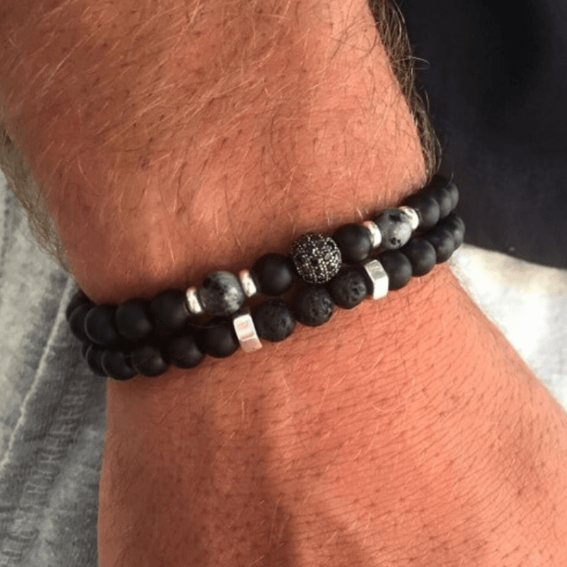 Herren Armband Set aus zwei diversen Perlenketten aus schwarzem Vulkanstein