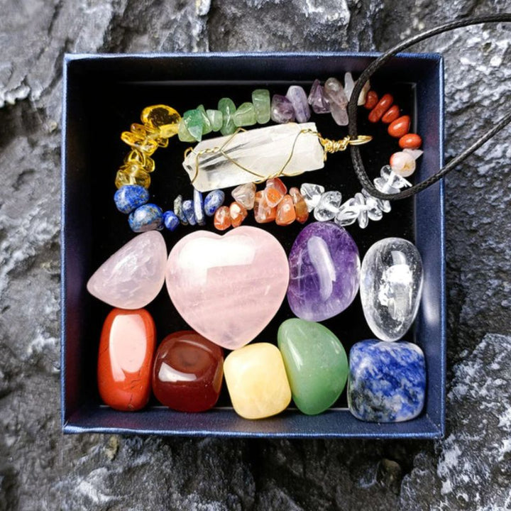 Kristallsteine Edelsteine Set aus Perlen Stein Armband und Klarer Quartz Halskette - Kraftvolle Steine fuer dein Zuhause