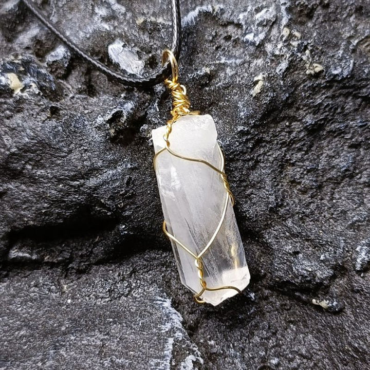 Kristallstein Halskette mit Kristall Quartz Anhaenger