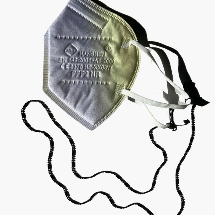 Brillenkette und Maskenkette in Einem - feine schwarze Perlenkette