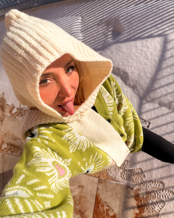 Kapuze Schal Alternative Damen | Gestrickter Balaclava in creme-weiss 