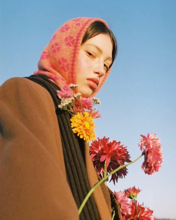 Warme Damenkapuze Balaclava Schal Mütze rosa gestrickt