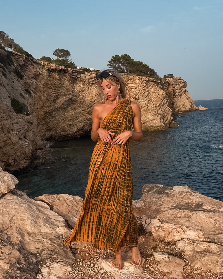 Elegantes Boho Kleid Gold | Sommerkleid mit Bindegürtel