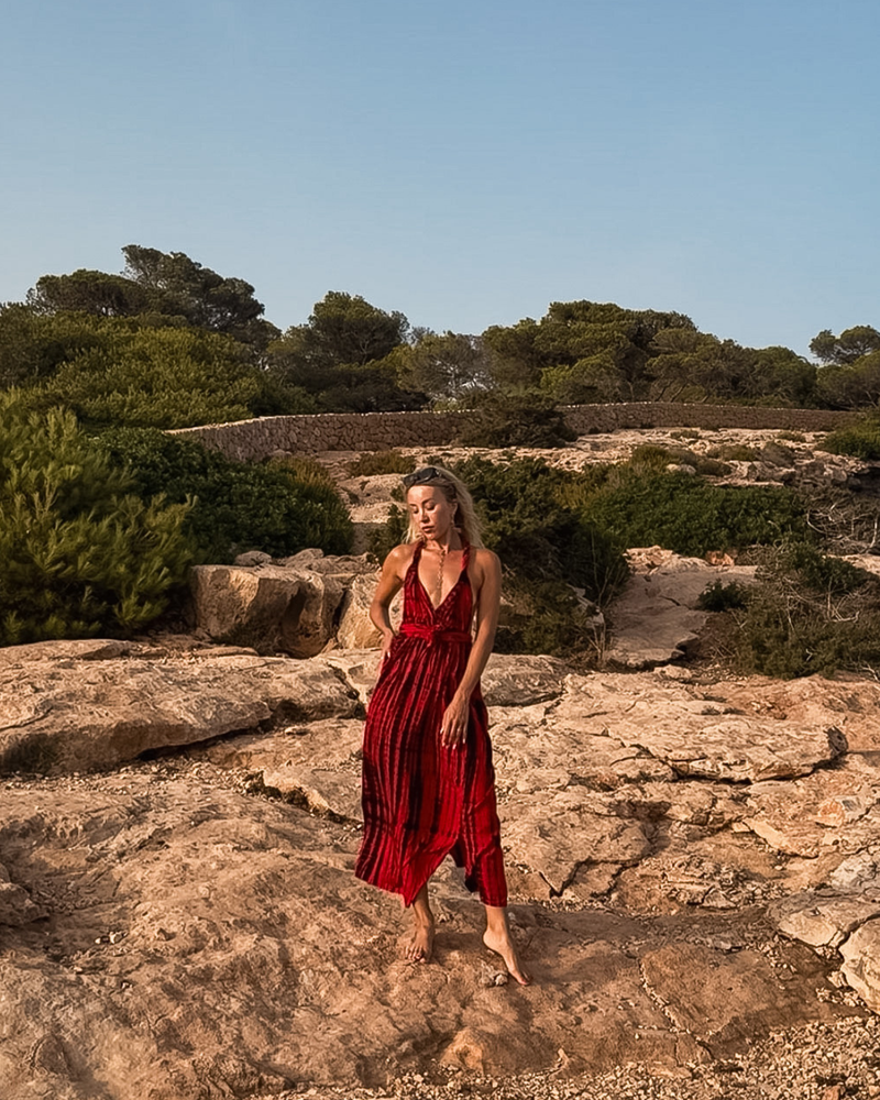 Elegantes Boho Maxikleid Rot | Handgefärbtes Batik Kleid Roja Fuego