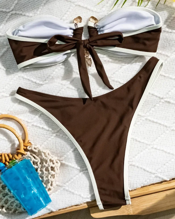 Braune High-Waist Bademode mit weissem Kontrast