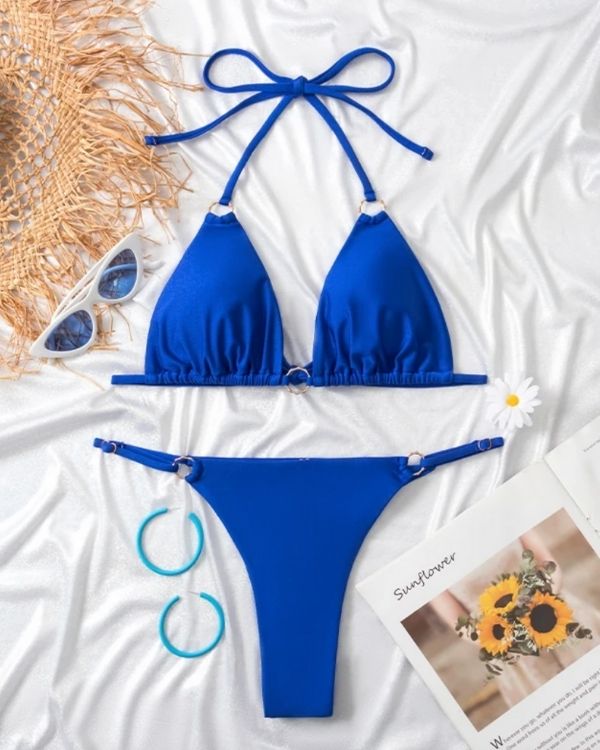 Damen Bikini Set aus Triangel und Badehose mit goldenen Ring Details 