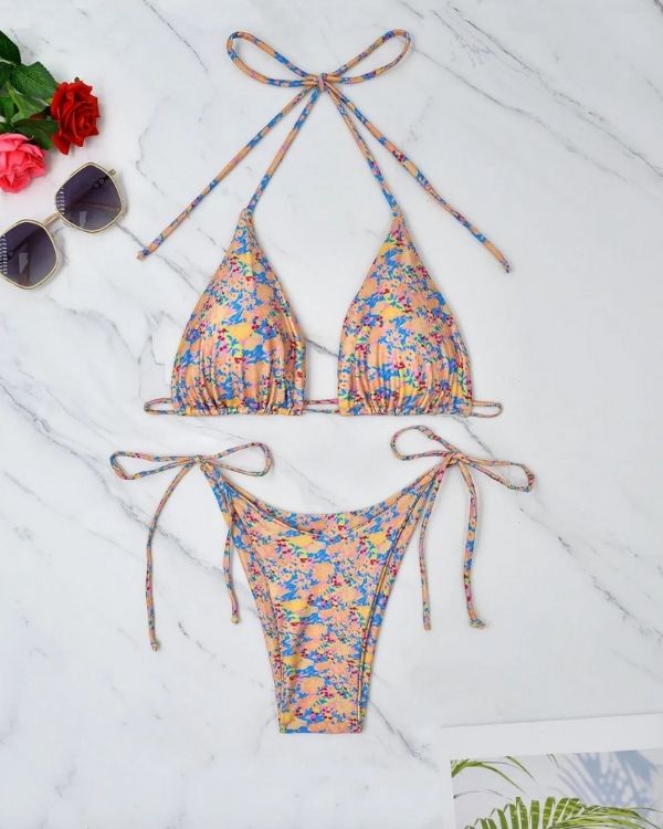 Blumiges Floral Bikini Set aus Triangel und Badehose - Damen Swimwear 