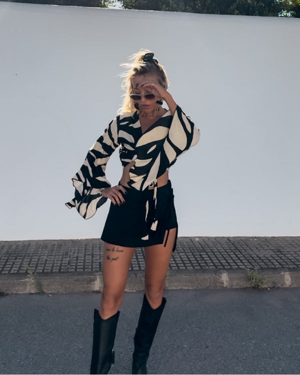 Designer Boho Wickelbluse mit Trompetenärmel 