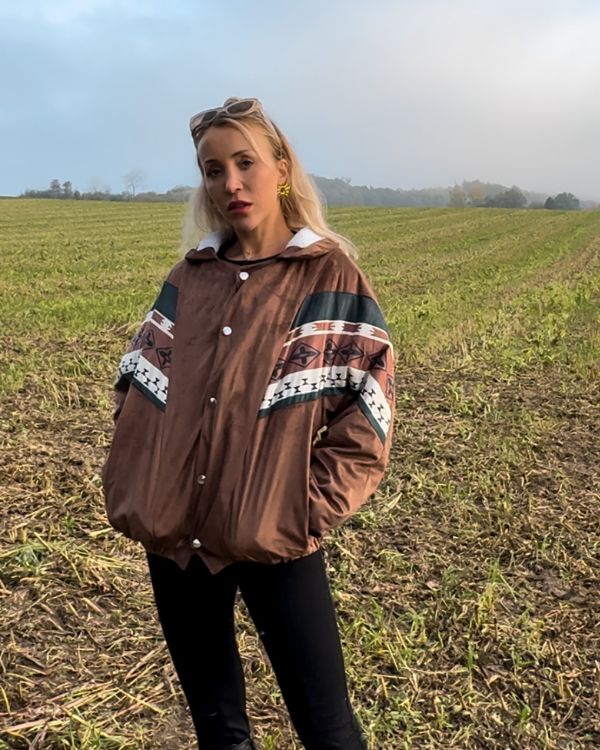 Boho Jacke mit Kragen und Plüsch auf der Innenseite - Ethno Muster Jacke in braun