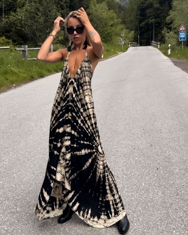 Batik Tie Dye Sommerkleid in schwarz-beige - Boho Hippie Spirit Kleidung