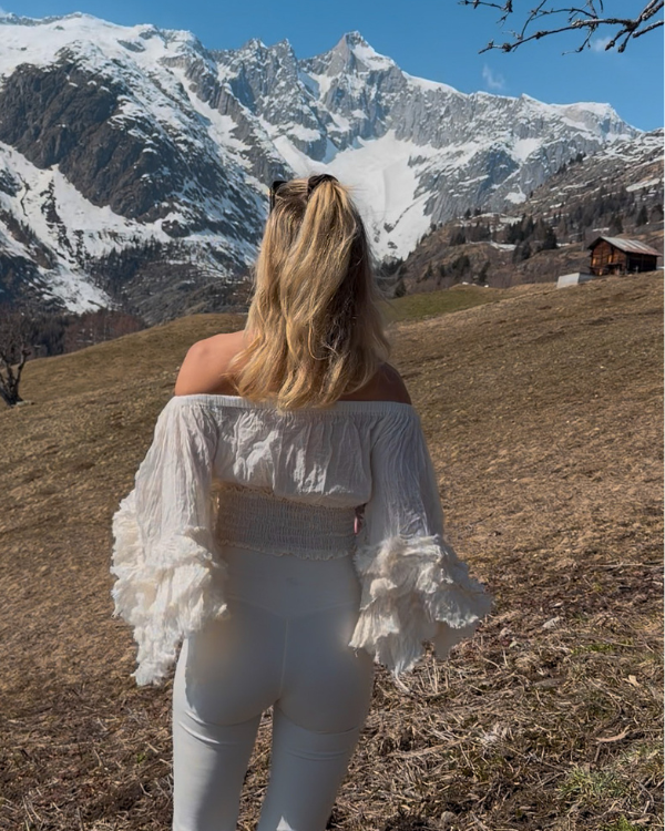 Boho Chic Damen Shirt mit Ruffle Effekt | Creme-weisse Bohemian Bluse 