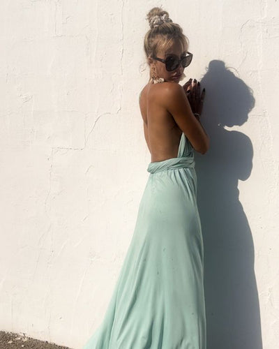 Rückenfreies langes Damen Kleid das auf diverse Arten getragen werden kann 