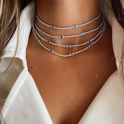 Exquisite Choker-Halskette für Damen: Silber und Zirconia-Steine im Fokus