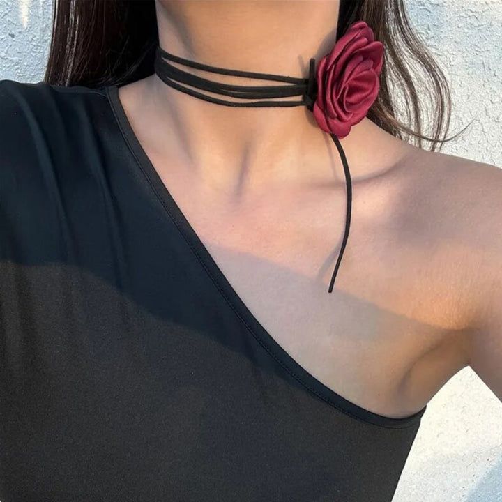 Choker Halskette Modeschmuck Damen - schwarzer Faden mit bordeaux roter 3D Rosenblume 