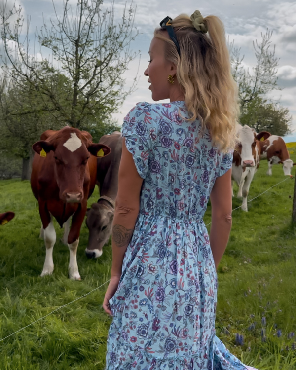 Blaues Hippie-Kleid für Urlaub und Freizeit - Blumen Damen Sommerkleid 