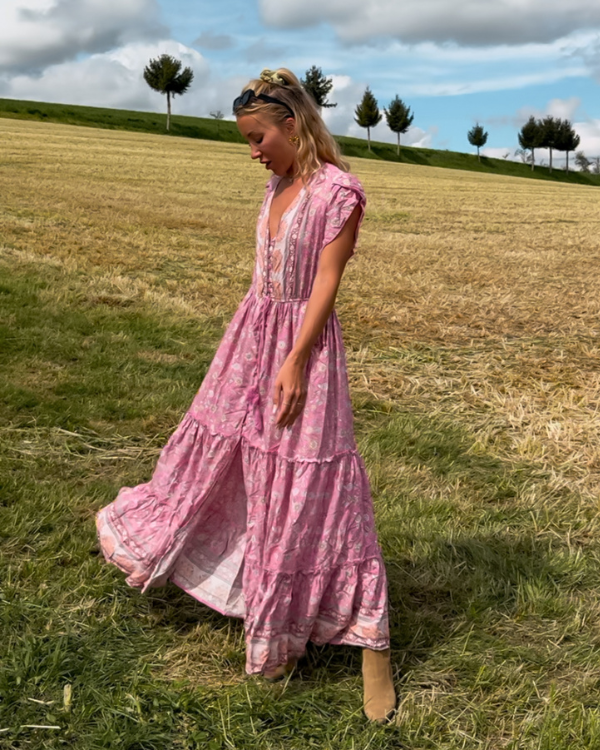 Boho Dress mit Blumenmuster - Langes Damen Kleid mit süssen Ärmeln 