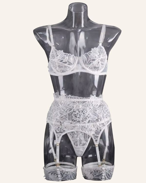Feminines Lingerie-Set mit floralen Details und Strapshalter