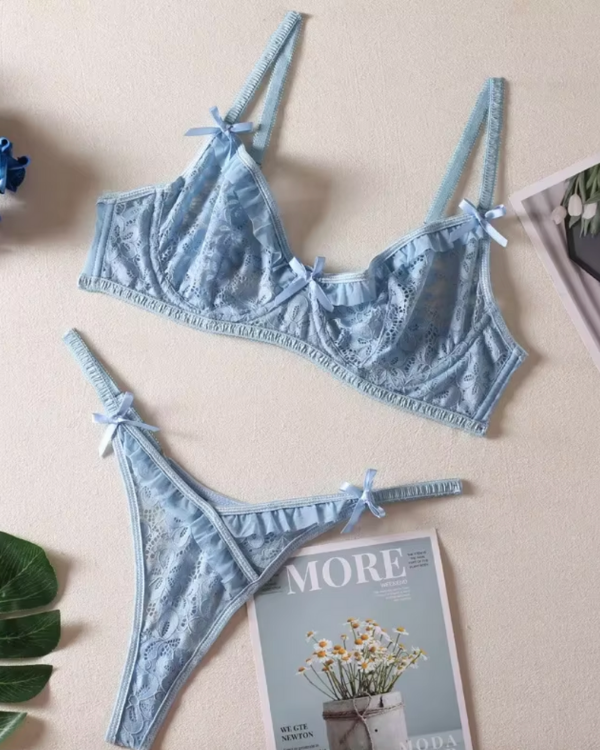 Lingerie mit floraler Stickerei und süssem Sommerlook