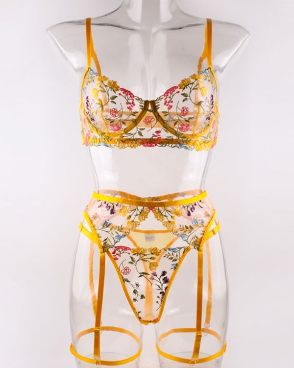 Verführerisches Dessous-Set mit floralen Stickereien
