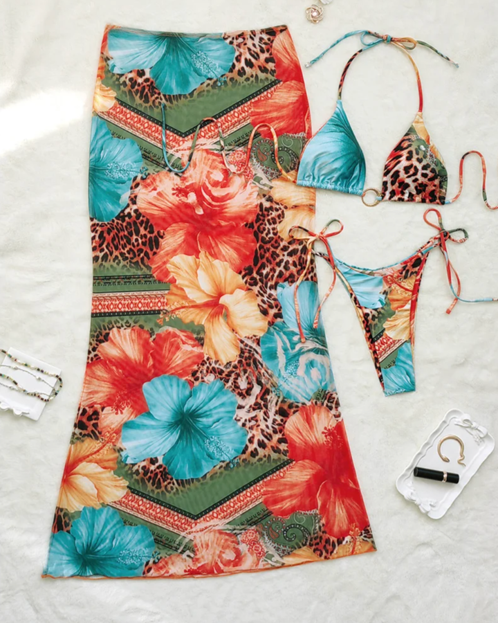 Bikini mit Pareo Rock und Tropical Blumenprint