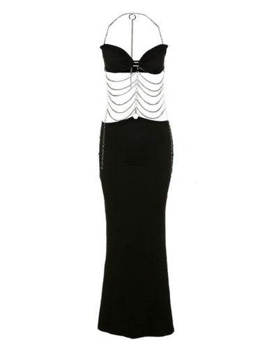 Kinky und Festival Fashion Kleid: Rückenfreies Kleid mit auffälligen Gliederketten