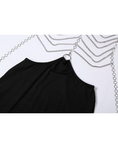 Kleid mit feinen Gliederketten und Kreisen 