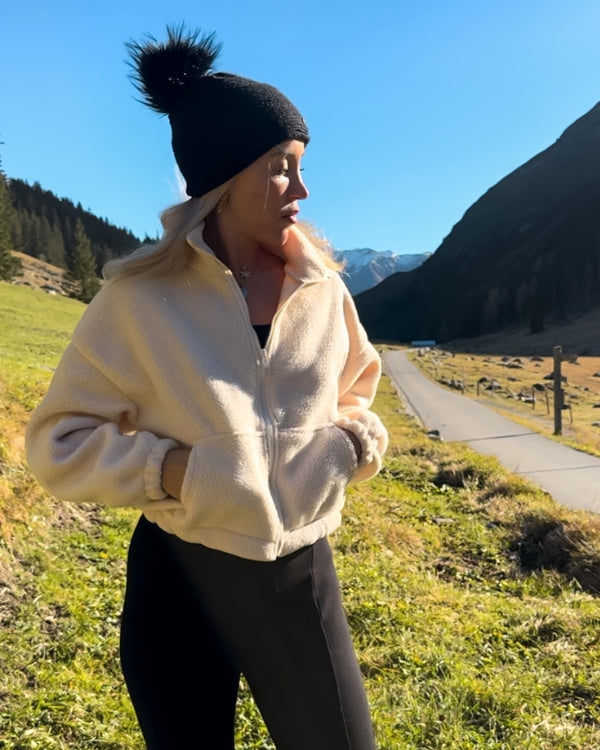 Kuschelige und warme Fleece Jacke mit Stehkragen 