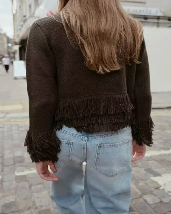 Herbstmode Damen Strick | Strickjacke in braun mit Fransen 