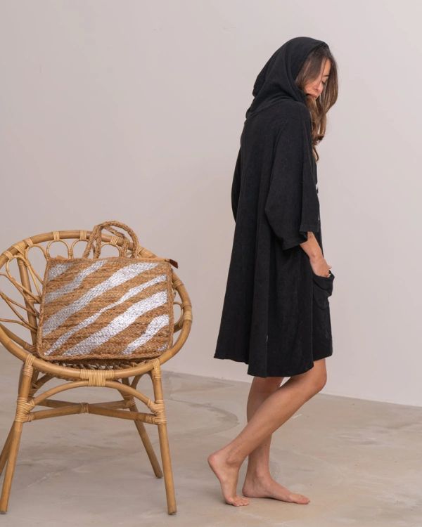 schwarzes Frotteekleid mit Kapuze - Lockere Strand Surf Poncho mit Aufschrift "Beach life"