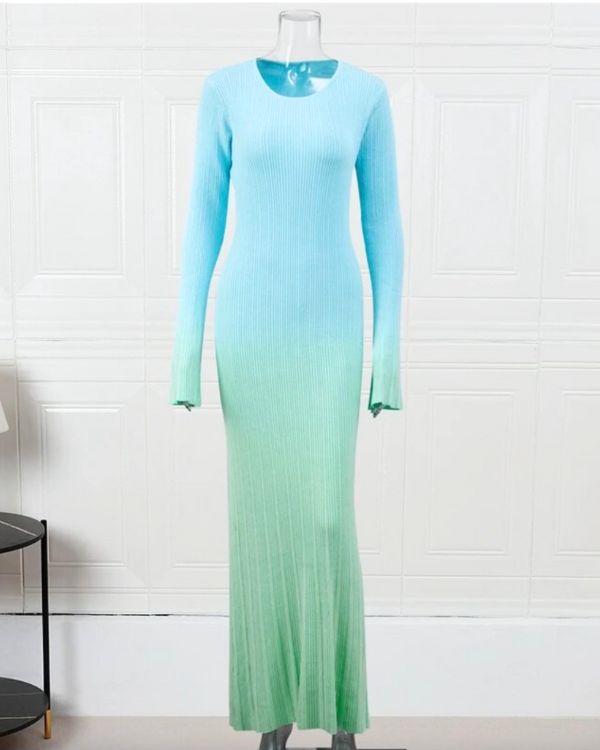 Kleid inspiriert von den Farben des Ozeans - Geripptes langes dickes Kleid perfekt für kühlere Tage