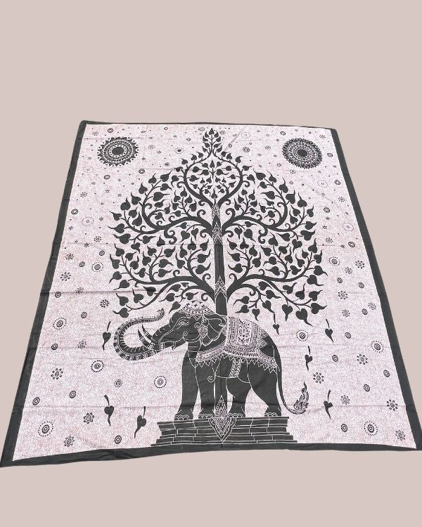 Grosses Tuch das als Strandtuch, Bettlaken, Wandtuch und mehr genutzt werden kann - Tuch mit Elefant und Baum Symbol