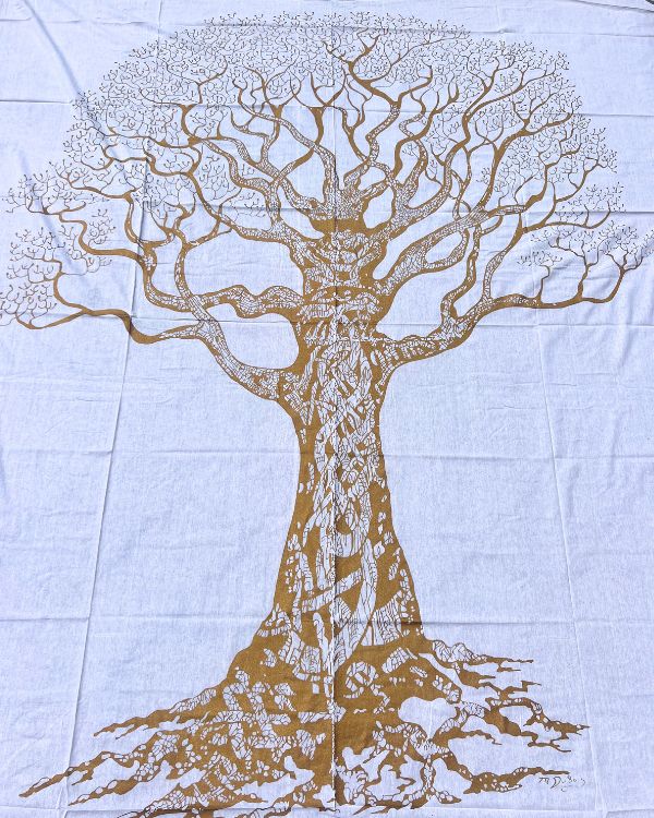 Grosses weisses Baumwolle Tuch mit goldigem Baum Design Print 