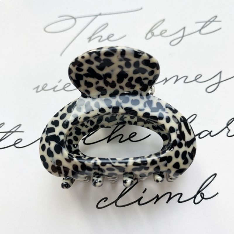 Leopard Muster Haarklammer in rundem Design - Mittlere Haarspange mit schwazr-weiss Leopard Muster