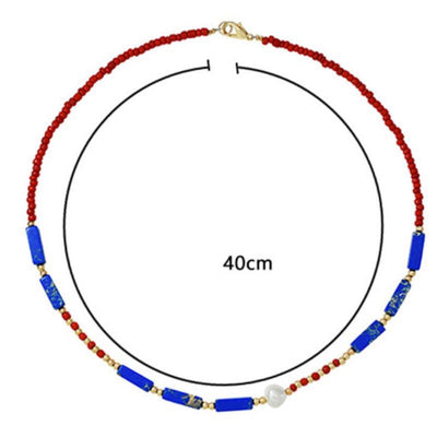 Kombination von Rottönen und Blautönen in einer Halskette | Trendige farbige Halskette