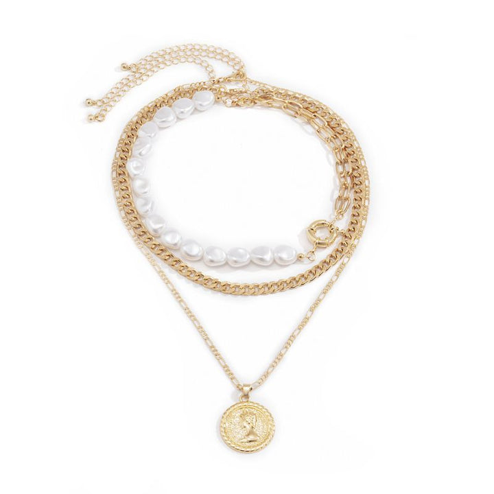 Modeschmuck Halsketten Set aus 3 diversen Ketten mit Perlen und goldenen Ketten 