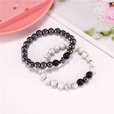Set aus zwei Perlenarmbändern für stilbewusste Männer