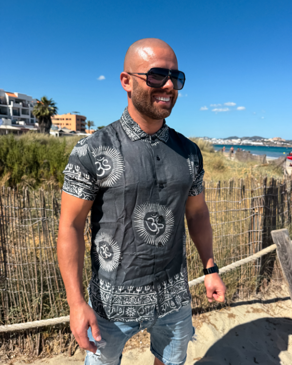 Schwarz-Weisses OM Hemd Herren Boho Style