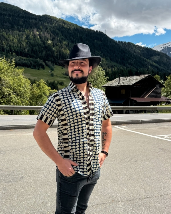 Baumwolle Herren Hemd mit kurzen Ärmeln - Blau schwarz Geometrischer Boho Druck 