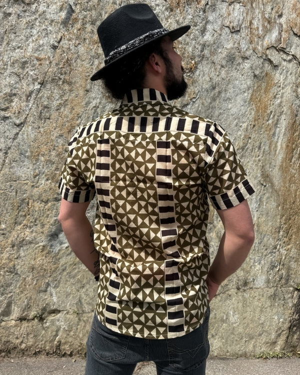 Herren Boho Hemd mit Kragen und kurzen Ärmeln 