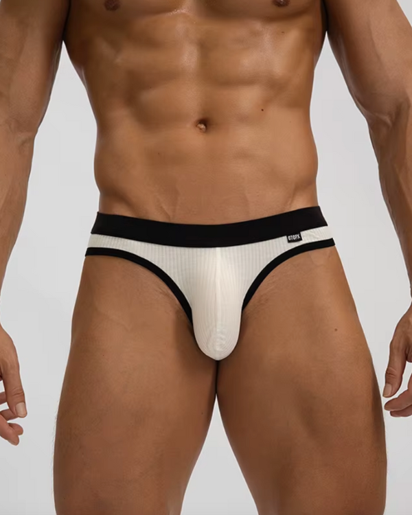 Sexy weiße Unterhose für Männer – enganliegend & schlicht