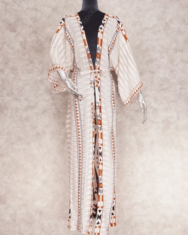 Langer Unisex-Kimono im Bohemian Style mit detailreichem Design