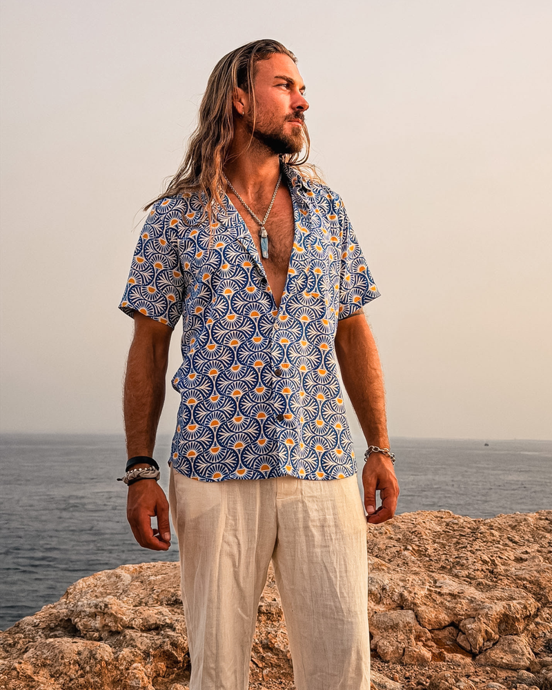 Boho Herren Hemd in blau mit orangen Punkten | Kurzarm Baumwolle Männer Hemd 