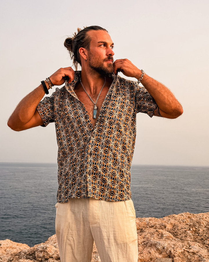 Ibiza Männer Mode Herren Hemd | Braunes Muster und kurzarm 