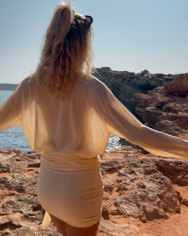 Blusenkleid sexy und schick in schönem Pastelgelb