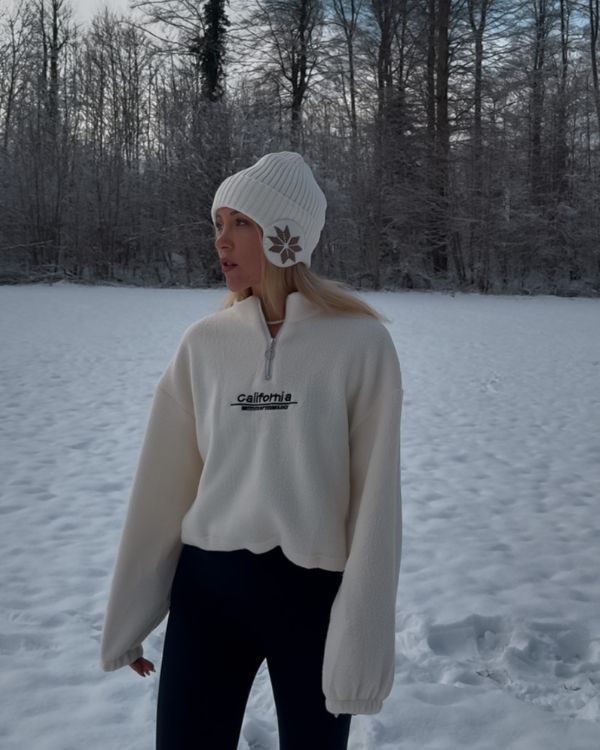 Stillvoller und warmer Fleece Pullover in weiss mit Reissverschluss Kragen 