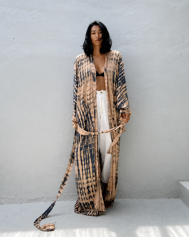 Langer Batik Kimono in Beige Braun im Boho Ibiza Style
